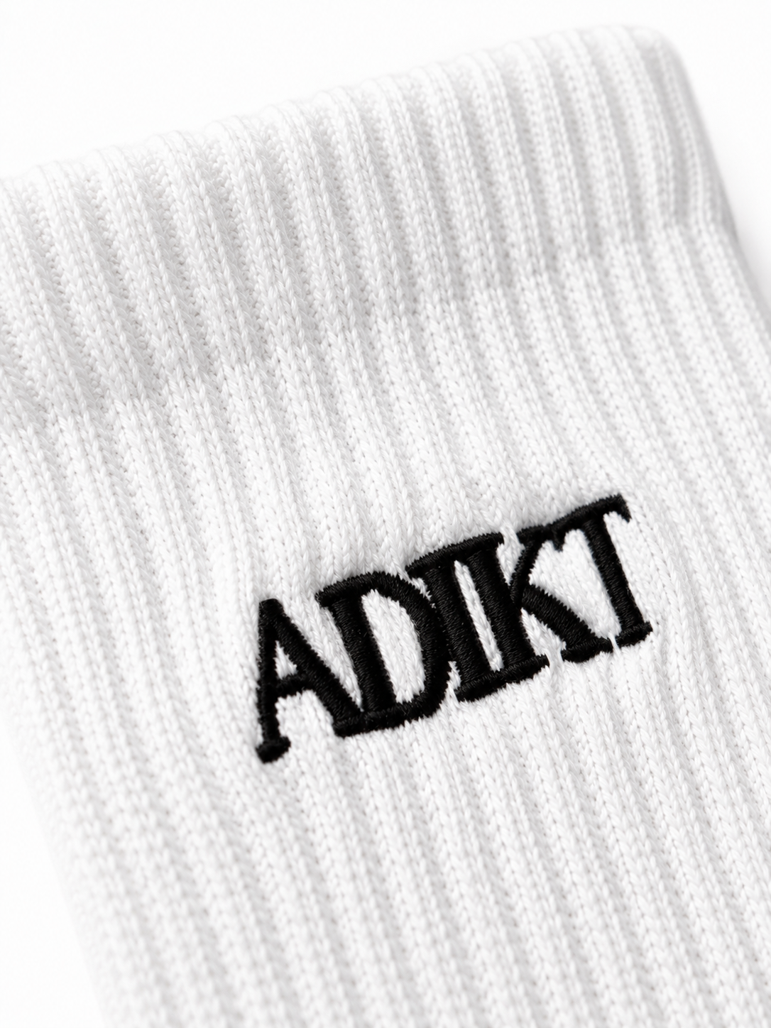 ADIKT SOCKS WHITE